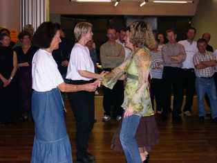 Démonstration par les danseurs de KESD