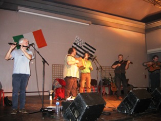 le groupe de musique bretonne Krampouz